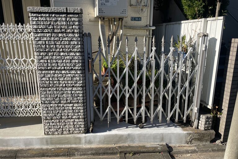 LINE_ALBUM_230206_0_2