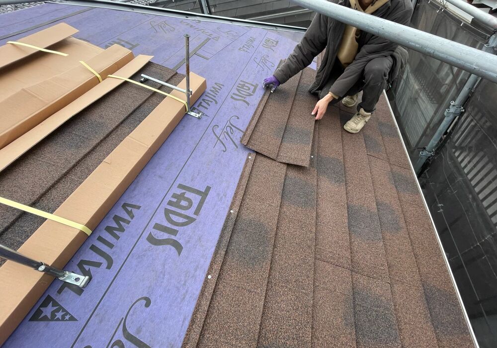 屋根カバー工法　デイプロマット本体取り付け