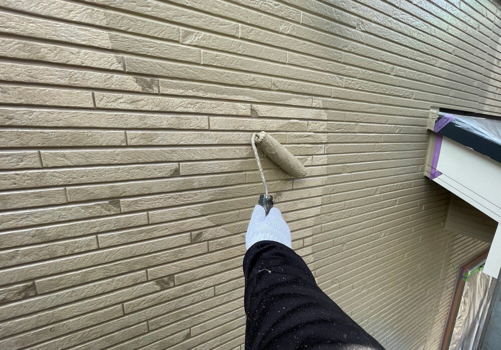 外壁塗装　中塗り