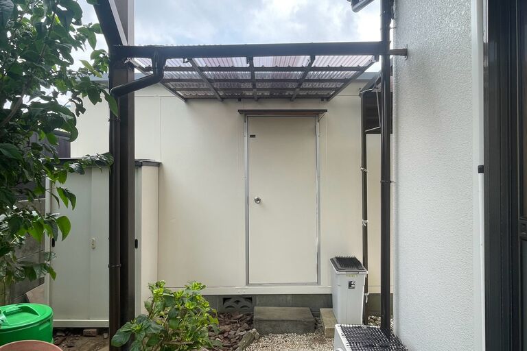 野田市　木間ヶ瀬　物置塗装&テラス屋根造作工事　施工後