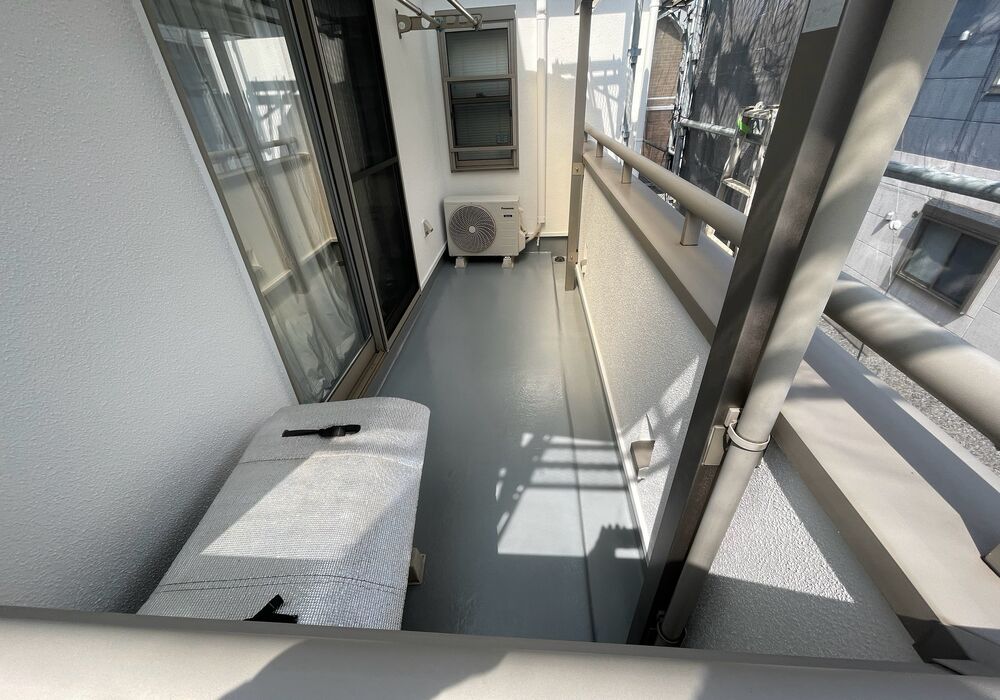 野田市山崎　戸建て住宅　外壁塗装工事　ベランダFRPトップコート　施工後