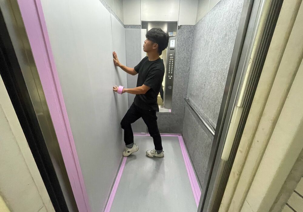 流山市おおたかの森　マンション　間仕切り壁造作工事　共用部　養生-1