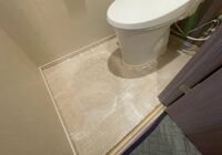 おおたかの森　マンション　トイレ床改修工事　専用接着剤塗布　完了