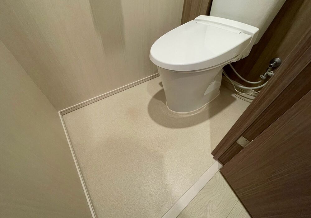 おおたかの森　マンション　トイレ床改修工事　施工前